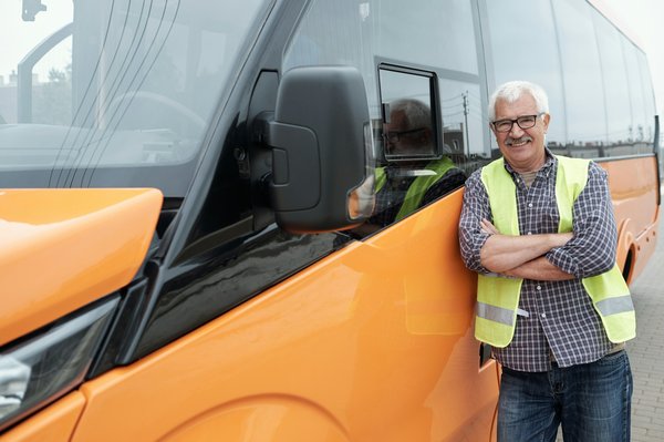 Location bus avec chauffeur : services personnalisés et fiables